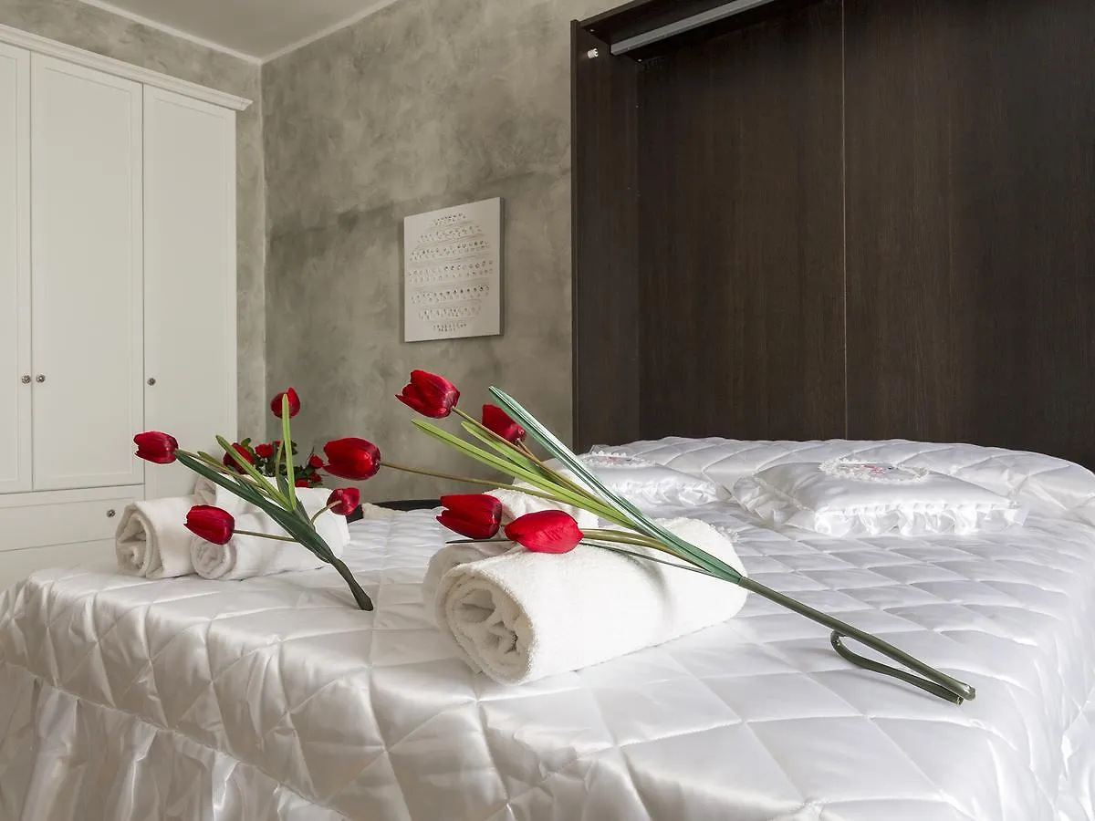 Napoleone Holiday Apartment contacts