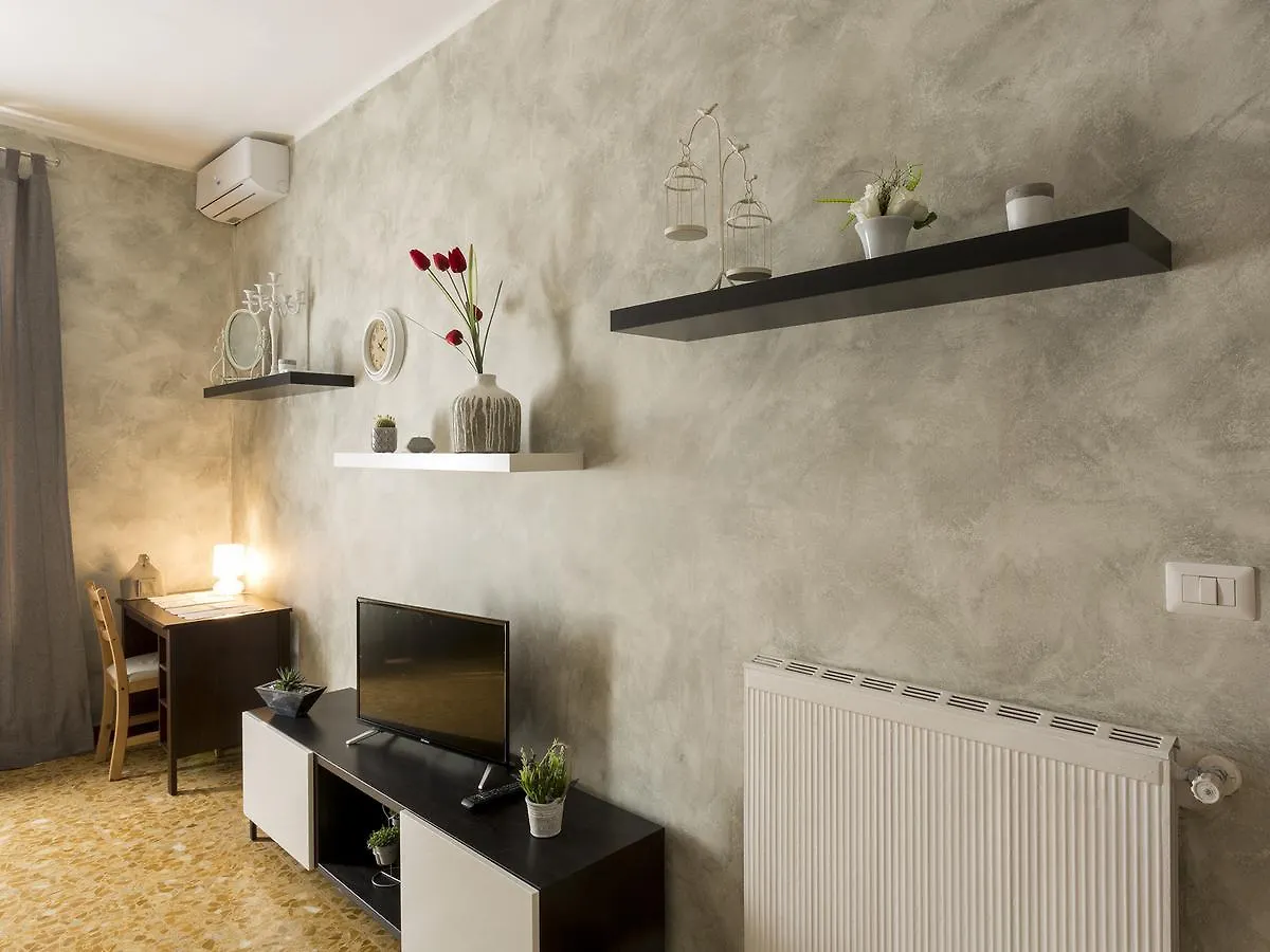 Napoleone Holiday Apartment Rome